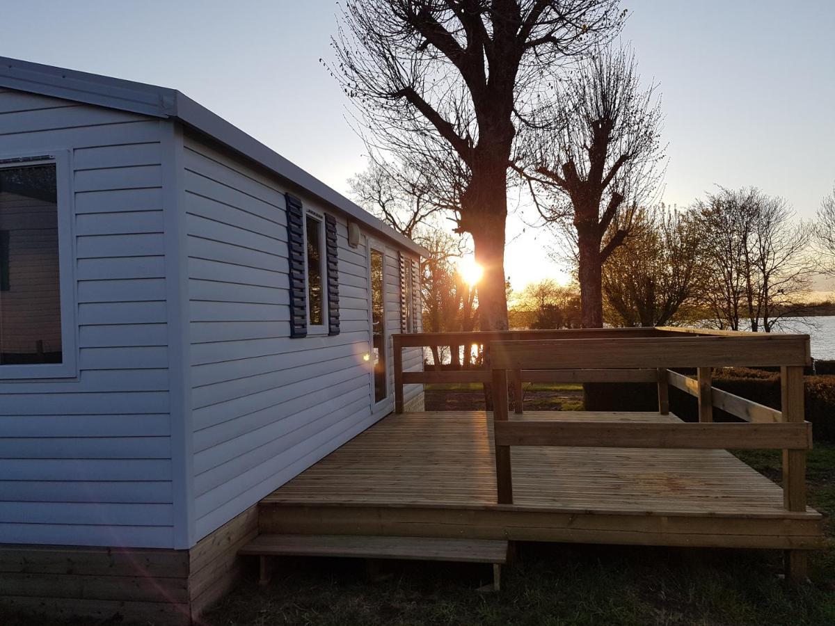 Camping Les Rives Du Lac Bois Morin Ngoại thất bức ảnh